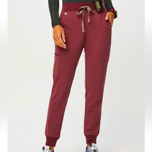 Figs Zamora Joggers XS - Dark Cherry